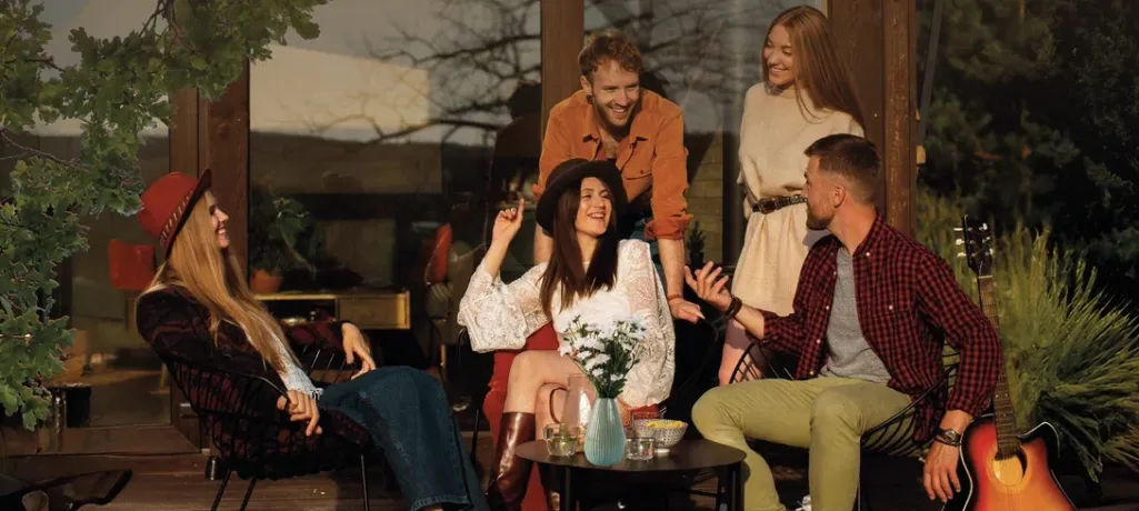 Приведи друга