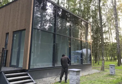 КП «ПриЛесной» — благоустройство дома охраны продолжается