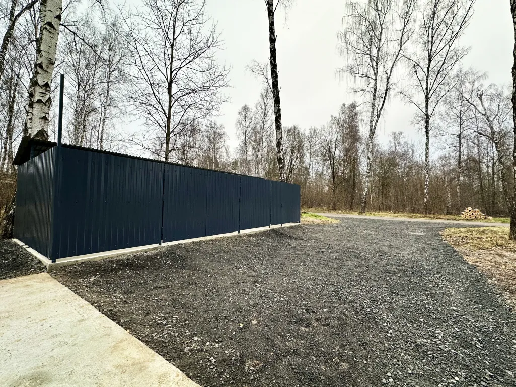 «Лесной Остров»: смонтирована контейнерная площадка