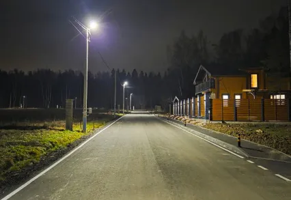 КП «Триумфальный»: смонтировано уличное освещение