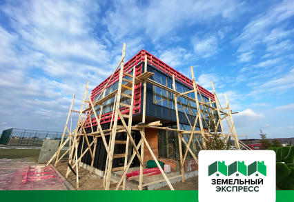 Установка фальцевых панелей на фасад КПП в КП "Грибоедово"