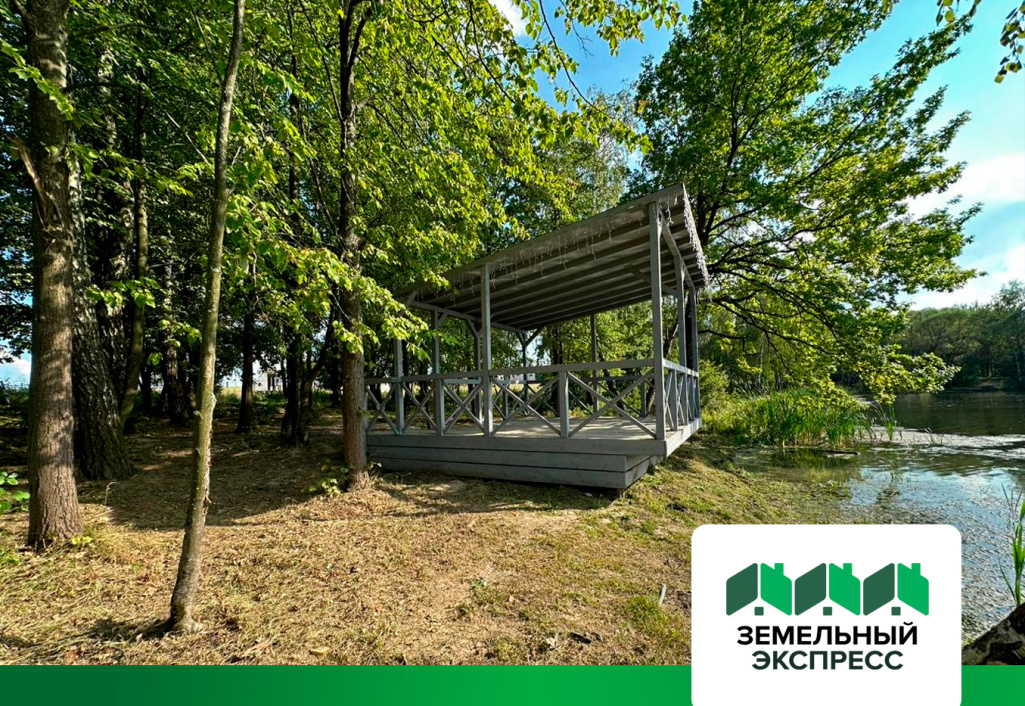 Работы по покосу газона по береговой зоне поселка «Рэд»