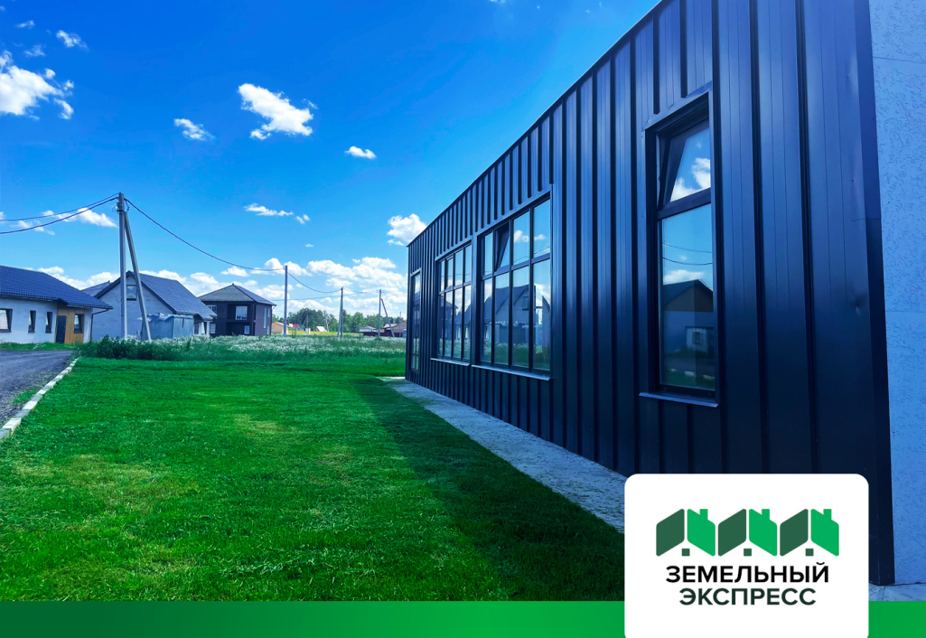 Проведены работы по покосу газона в поселке «Рэд»