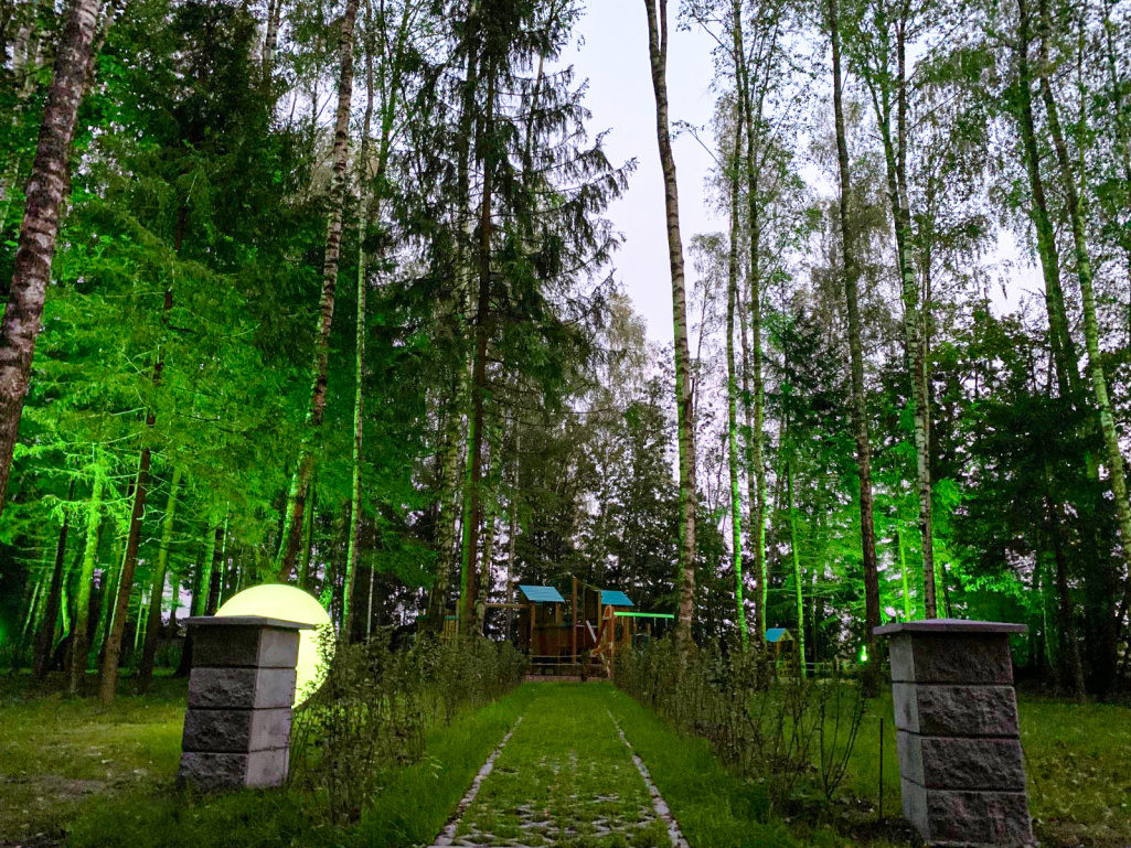 В КП «ПриЛесной» реализовано уникальное освещение.